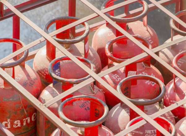theindiaprint.com lpg leak causes a fire injuring two people 2024 3largeimg 1350654667