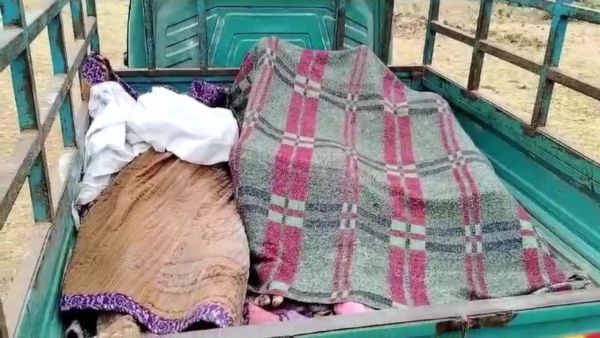 Triple murder in Jharkhand: Crazy youth cuts father with axe, also takes life of aunt and sister-in-law