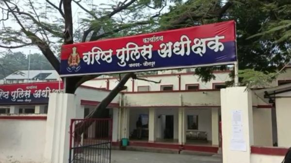 Double murder in Jaunpur, murder of 2 real brothers over land dispute;  2 are in serious condition