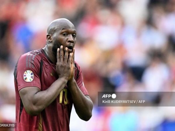 Penyerang Timnas Belgia, Romelu Lukaku, mendapati 2 golnya dianulir VAR dalam laga melawan Slovakia di EURO 2024, Senin (17/6/2024) di Frankfurt.