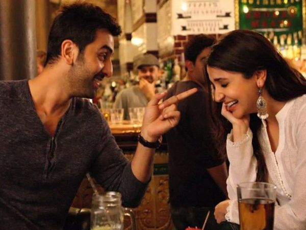 Throwback: Ranbir Kapoor Irritated Anushka Sharma So Much Once That She  Started Crying