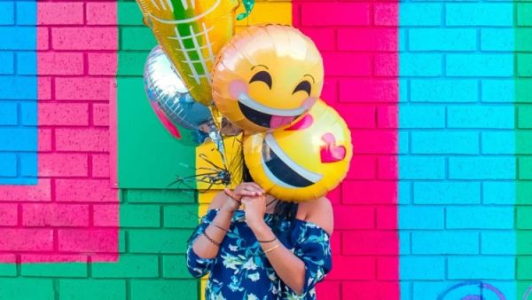 whatsapp stickers 1725262793015
