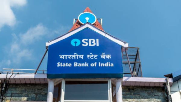 SBI Plans To Hire Massive 10,000 Employees This Fiscal Year, Focusing on  Tech And General Banking | Times Now