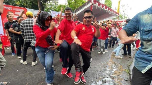 kampanye rapat umum terbatas tingkat Kecamatan Paslon Kepala Daerah Bitung Sulut Geraldi Mantiri - Erwin Wurangian.