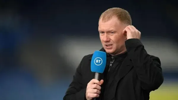 LEICESTER, ENGLAND - DECEMBER 26:BT Sport Pundit, Paul Scholes looks on prior to the Premier League match between Leicester City and Manchester United at The King Power Stadium on December 26, 2020 in Leicester, England. The match will be played without fans, behind closed doors as a Covid-19 precaution. (Photo by Michael Regan/Getty Images)