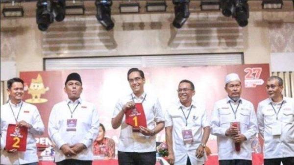 Tiga pasangan calon wali kota Medan saat mengikuti pengundian nomor urut calon walikota Medan beberapa waktu lalu.