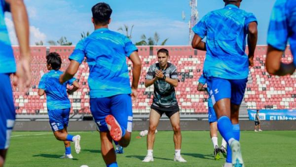 Potret aksi skuad PSIS Semarang yang menjalani latihan jelang pekan ke-10 Liga 1 2024.