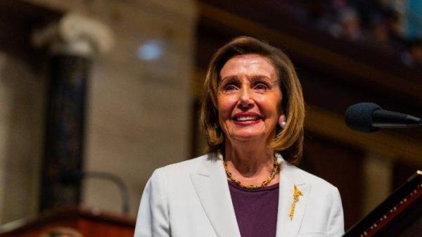 Nancy Pelosi saat mengumumkan pengunduran dirinya sebagai ketua DPR AS dari Partai Demokrat di Kongres di Gedung Capitol, Washington, AS, Kamis (17/11/2022).