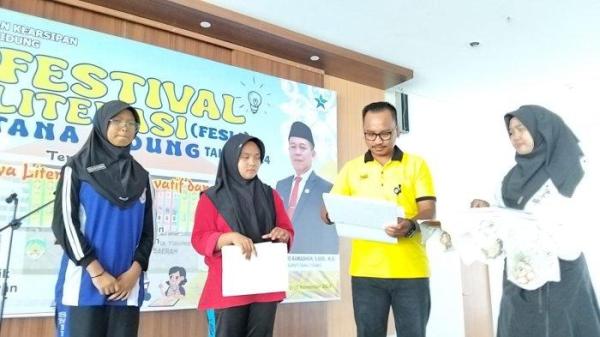 Mutia Ulfa juara 1 Lomba Cerpen 15112024.jpg