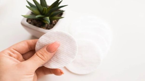 Wipes made with the help of aloe vera gel and coconut oil