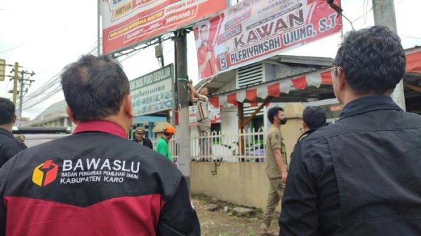 Tim Bawaslu Kabupaten Karo bersama