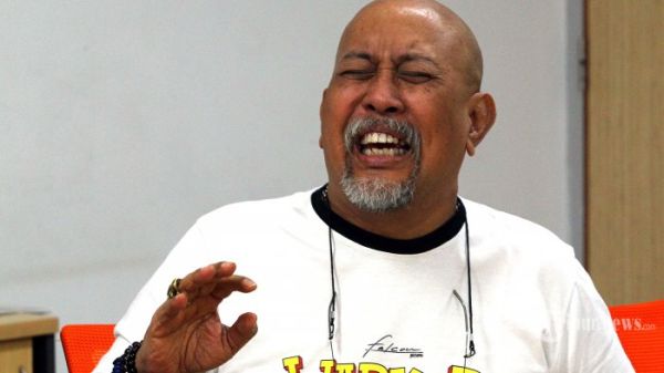 Indro Warkop berbincang dengan awak redaksi Tribunnews, di Palmerah, Jakarta, Kamis (22/8/2019). Film Warkop DKI Reborn Part III akan tayang di bioskop pada 12 September 2019 mendatang. TRIBUNNEWS/DANY PERMANA