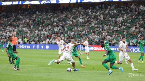 Suasana pertandingan Timnas Indonesia melawan Arab Saudi pada babak ketiga Kualifikasi Piala Dunia 2026 zona Asia Grup C di Stadion King Abdullah Sports City, Jumat (6/9/2024) dini hari WIB. Timnas Indonesia berhasil menahan imbang Arab Saudi dengan skor 1-1. TRIBUNNEWS/PSSI