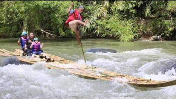 wisata Bamboo rafting di Loksado1