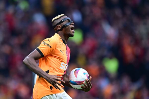 Galatasaray eyes Kolo Muani but Man Utd's Osimhen plans disrupt strategy