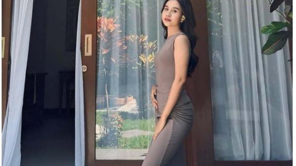 Mayang Lucyana tampil memukau dalam berbagai kontennya di Instagram.