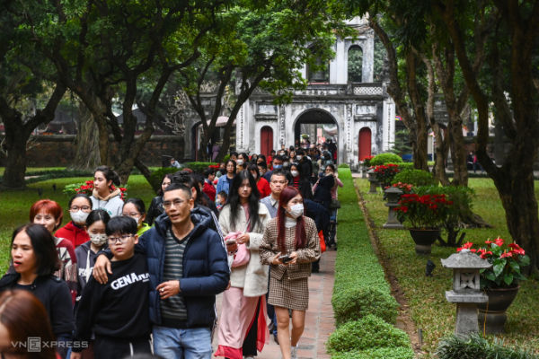 Visitors gather at the Temple of Literature during the Lunar New Year holiday, Jan. 31, 2023. Photo by VnExpress/Giang Huy