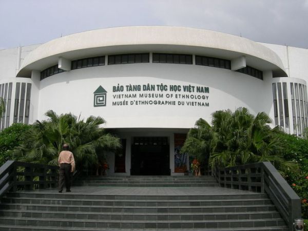 Entrance to the Vietnam Museum of Ethnology. Photo courtesy of the Vietnam Museum of Ethnology Wikipedia