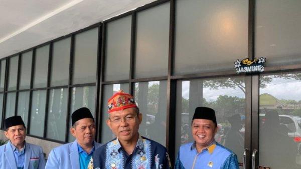 Pj Wali Kota Palangka Raya, Akhmad Husain mengatakan akan ada rencana membangun fasilitas pojok taman di kantor Kelurahan Palangka Raya, Kamis (2/1/2025)