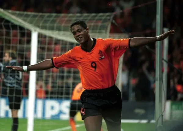 25 Apr 2001: Patrick Kluivert of Holland celebrates scoring during the match between Holland and Cyprus in the World Cup European qualifying group two at the Philips Stadium, Eindhoven, Holland. Mandatory Credit: Craig Prentis/ALLSPORT