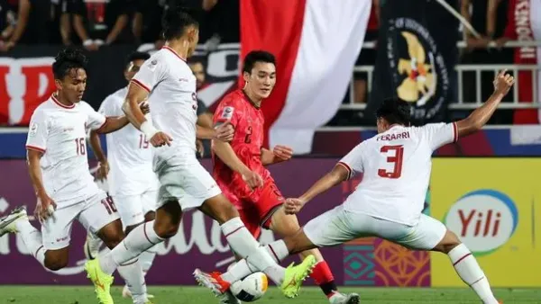 Timnas Indonesia U-23 lolos ke semifinal Piala Asia U-23 2024. Hasil ini menjaga harapan timnas sepakbola Indonesia untuk tampil di Olimpiade 2024. Indonesia menyingkirkan Korea Selatan di perempatfinal Piala Asia U-23 2024 lewat sebuah laga nan panjang dan melelahkan di Stadion Abdullah bin Khalifa, Doha, Jumat (26/4) dini hari WIB.