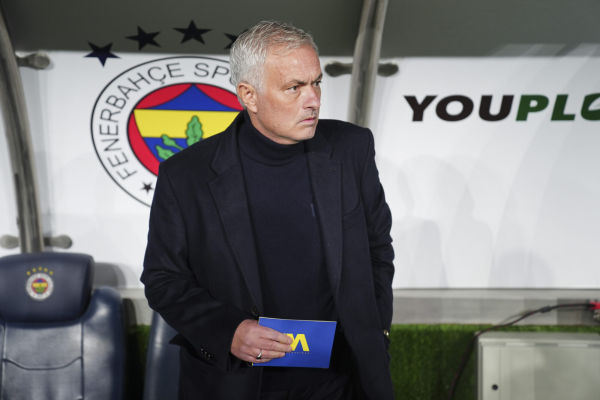 Jose Mourinho slams 'toxic' Turkish football as critics explain why he hasn't been fired