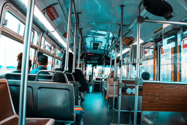 Cara Melacak Bus Trans Semarang, Foto Hanya Ilustrasi, Bukan Gambar Sebenarnya, Sumber Foto: Pexels/Jacob Scloz