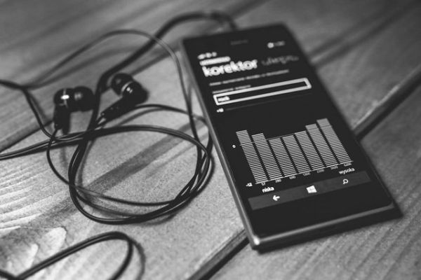 Ilustrasi aplikasi audio equalizer terbaik. Foto: Pexels.com