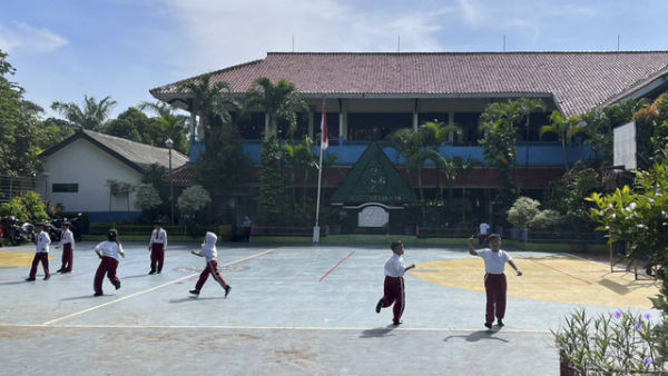 Suasana SDN 1 Bangka, Jakarta Selatan, Senin (6/1/2025). Foto: Haya Syahira/kumparan