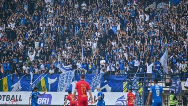 Atmosfer laga Persib Bandung vs Persija Jakarta dalam pertandingan pekan keenam Liga 1 2024-2025, Senin (23/9/2024) di Stadion Si Jalak Harupat, Soreang, Kabupaten Bandung.