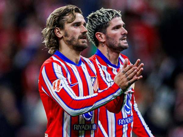 Atletico Madrid's Antoine Griezmann and Rodrigo De Paul on September 29, 2024