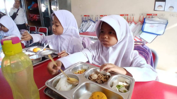 Junia siswi SDN 1 Lengkong Gudang, Senin (13/1/2025). Foto: kumparan