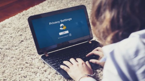 When danger passes through your fingers.. follow these important safety tips to avoid cyber crime: Cyber ​​Crime Prevention Tips