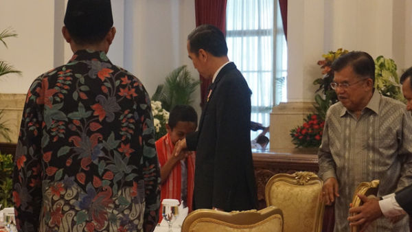 Jokowi dan Joni di Acara Silaturahmi Pengisi Acara HUT ke-73 RI, Senin (20/8/2018). Foto: Yudhistira Amran Saleh/kumparan