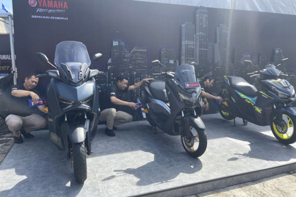 PT Yamaha Indonesia Motor Manufacturing (YIMM) meluncurkan varian oli baru yakni Yamalube Turbo di Sentul Karting, Bogor, Jawa Barat, Rabu (15/1/2025). Foto: Fitra Andrianto/kumparan