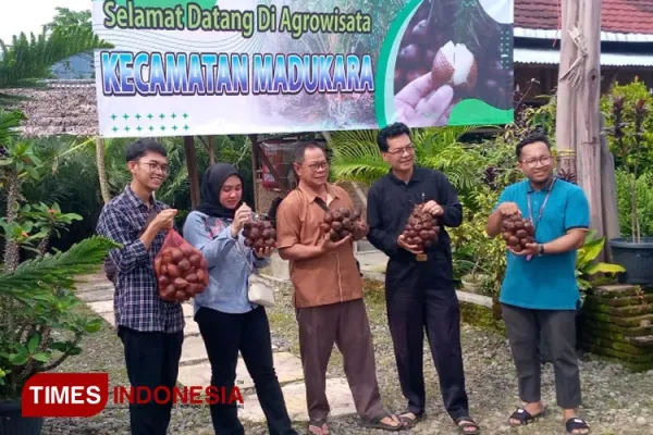 Rani-dan-penggiat-wisata-lokal-saat-berada-2.jpg