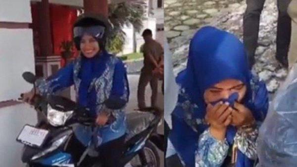 AKHIRNYA Bidan Rusmiati Nangis Bahagia Bawa Pulang 3 Hadiah Motor Sekaligus Usai Kasusnya Viral