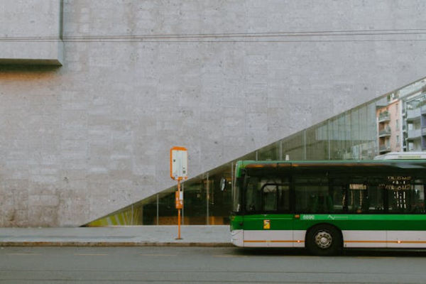 Cara naik Rapid Penang, foto hanya ilustrasi, bukan bus sebenarnya: Pexels/Giuseppe Macri