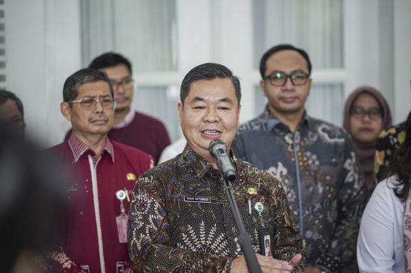 PJ Gubernur Jakarta Teguh Setyabudi menyampaikan keterangan kepada wartawan saat melakukan pertemuan dengan Tim Transisi Pramono-Rano di Balai Kota, Jakarta Pusat, Kamis (16/1/2025). Foto: Dok. Pemprov DKI Jakarta