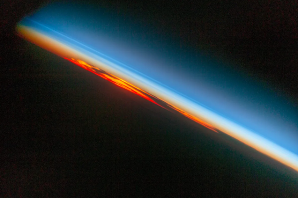 Ilustrasi ujung dunia ada di mana. Foto: Johnson Space Center/NASA, ISS Crew