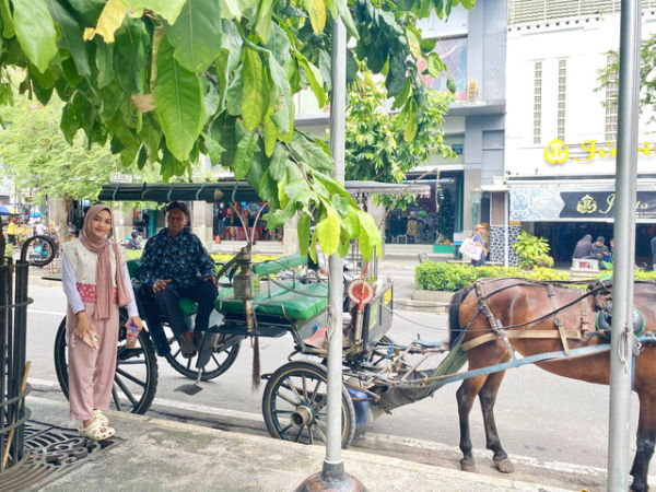 Mbah Kasiran, seorang kusir andong di Malioboro Yogyakarta, wawancara dilakukan pada Rabu 11 Desember 2024 Dokumentasi pribadi : Bilqis Shafa.