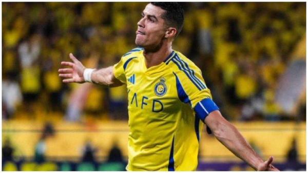 Pemain Al Nassr, Cristiano Ronaldo saat merayakan gol ke gawang Al Orubah di Liga Arab Saudi, Sabtu (5/10/2024).