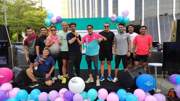 Sandiaga Uno di Fun Run edisi spesial ulang tahun kumparan ke-8, Minggu (19/1/2024). Foto: kumparan