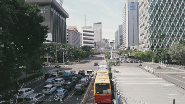 Ke Semarang Kota Keluar Tol Mana yang Paling Dekat? Foto Hanya Ilustrasi, Bukan Sebenarnya. Sumber Foto: Unsplash.com/Arga Aditya