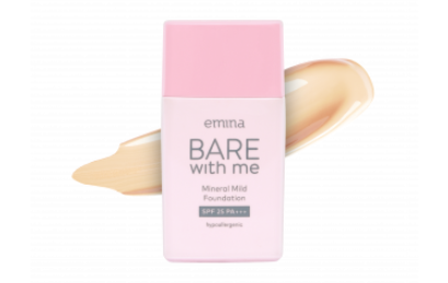 Foundation yang tahan lama dan glowing murah. Foto adalah Emina Bare with Me Mineral Mild Foundation. Sumber: www.eminacosmetics.com