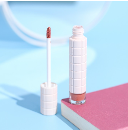 rekomendasi lip cream untuk base ombre. produk adalah Xiu Xiu Lip Cream Matte. Sumber: xiuxiucosmetic.id