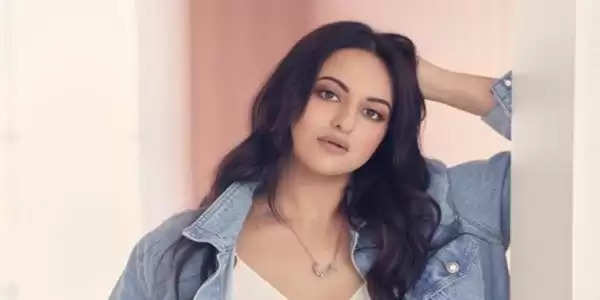 बॉलीवुड एक्ट्रेस सोनाक्षी सिन्हा ने बेचा अपना बांद्रा पश्चिम का मकान 