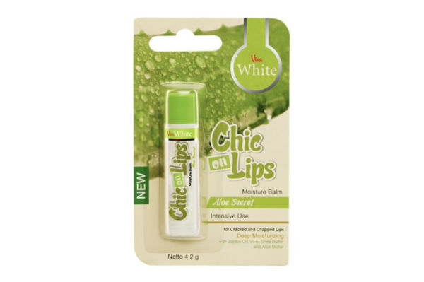 Viva White Moisture Balm Chic On Lips. Sumber: vivacosmetic.com