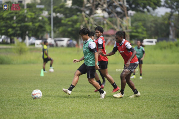 Timnas Wanita Indonesia mulai menjalani pemusatan latihan (TC) di Surabaya pada 2-13 Februari 2025. Foto: Dok. PSSI