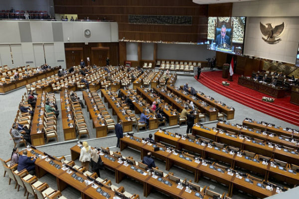 Suasana rapat paripurna DPR di Kompleks Parlemen, Senayan, Jakarta, Selasa (4/2/2025). Foto: Luthfi Humam/kumparan